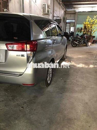 Toyota Innova 2017 2.0E - 120000 km