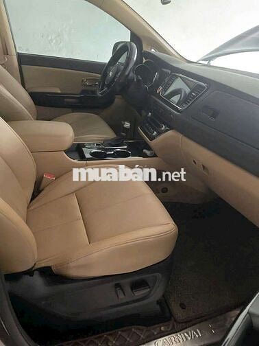 Kia Sedona 2019 Luxury D - 12000 km