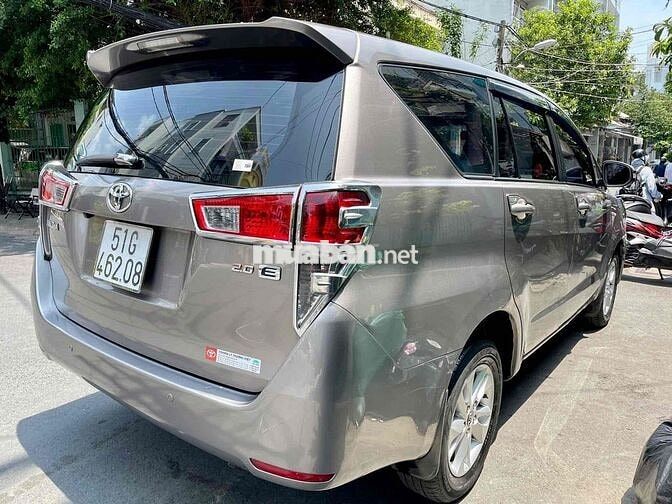 Toyota Innova 2017 2.0E - 98000 km xe nhà xài đẹp