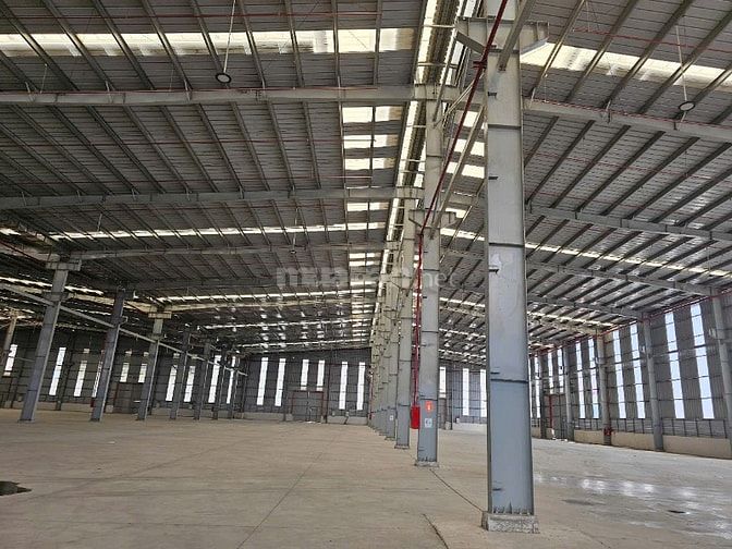 Cho thuê xưởng lớn quận Bình Tân – khuôn viên rộng rãi,đầy đủ tiện ích