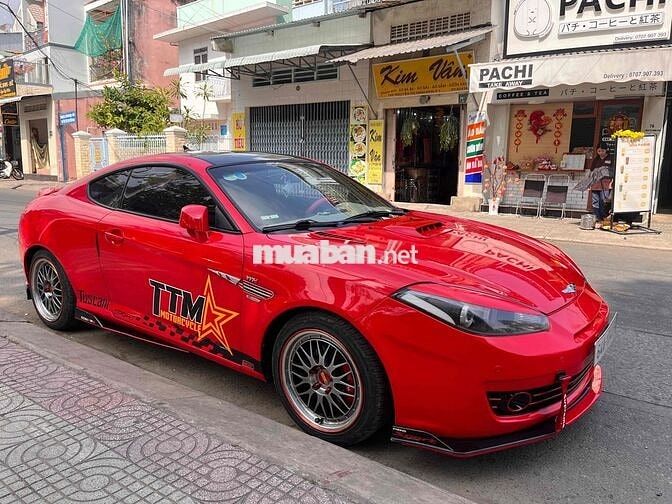 Hyundai Genesis 2010 Coupe 2.0 AT - 130000 km