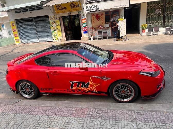 Hyundai Genesis 2010 Coupe 2.0 AT - 130000 km