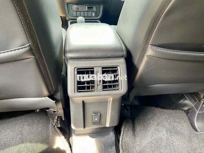 Outlander 2020 2.0 CVT - 22000km chủ đi ít giữ kỹ