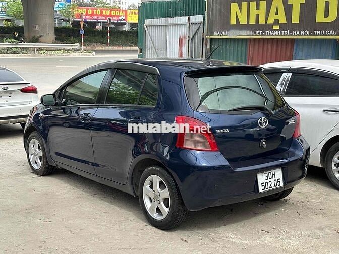 Toyota Yaris 2007 1.5 AT Coupe - 180000 km