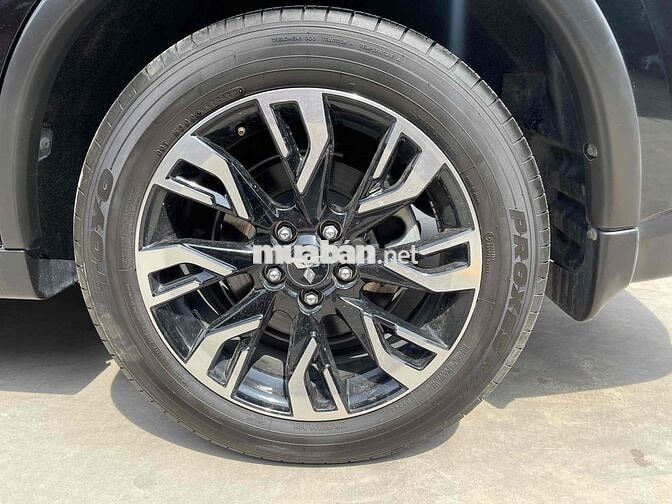 Outlander 2020 2.0 CVT - 22000km chủ đi ít giữ kỹ