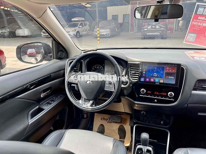 Outlander 2020 2.0 CVT - 22000km chủ đi ít giữ kỹ
