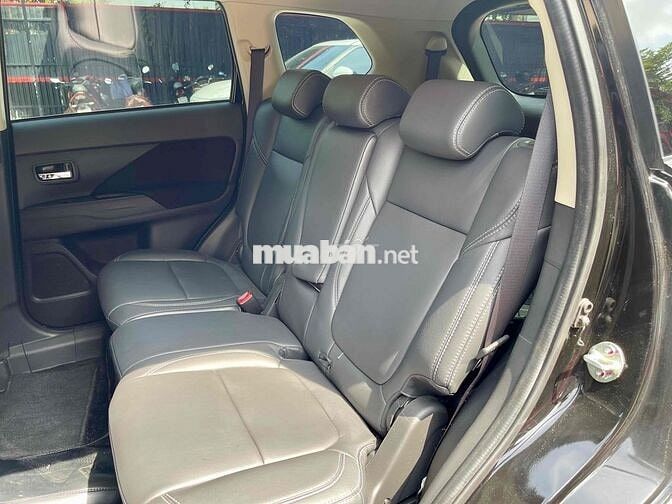 Outlander 2020 2.0 CVT - 22000km chủ đi ít giữ kỹ