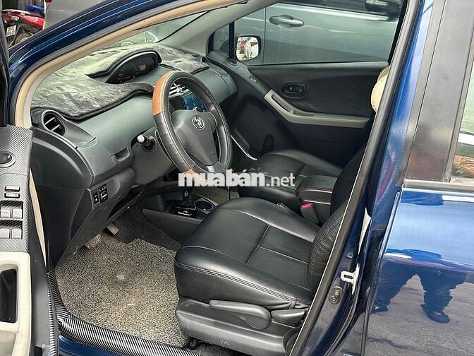 Toyota Yaris 2007 1.5 AT Coupe - 180000 km