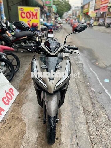 Bán Honda Vario chính chủ - Máy zin - Xe đi cực ít
