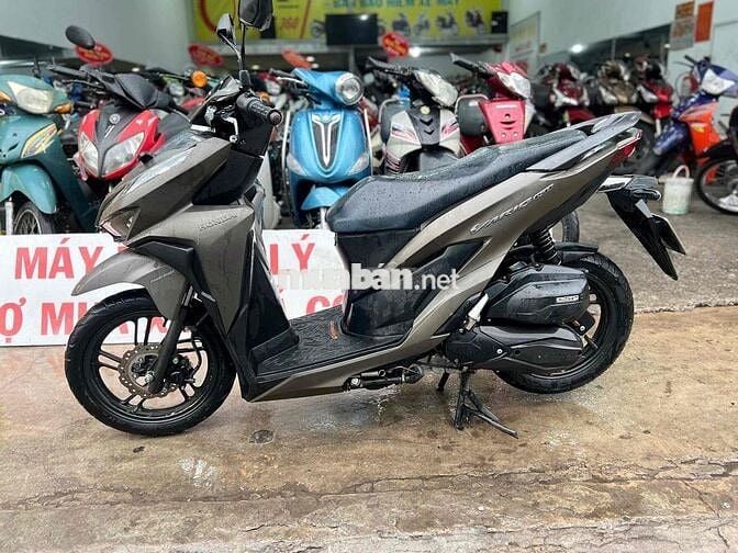 Bán Honda Vario chính chủ - Máy zin - Xe đi cực ít