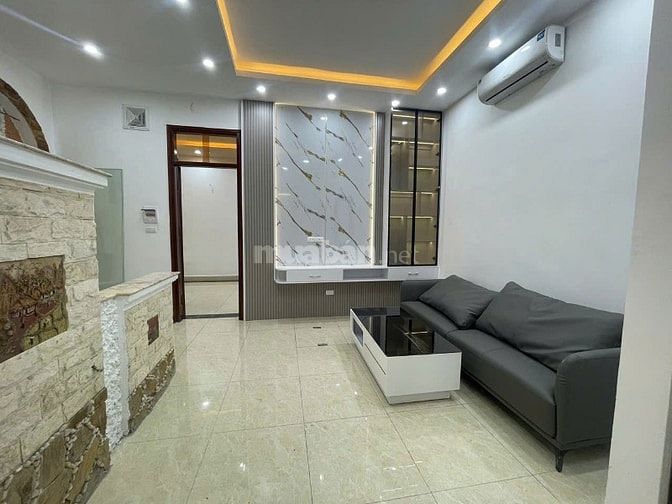 Bán nhà 4PN, 3 tầng, 5m mặt tiền, ở Khương Trung, Thanh Xuân, Hà Nội. 