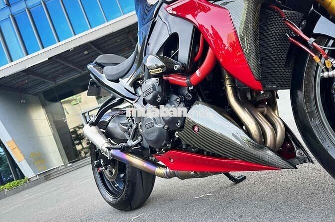 SUZIKI GSX-S1000 2018