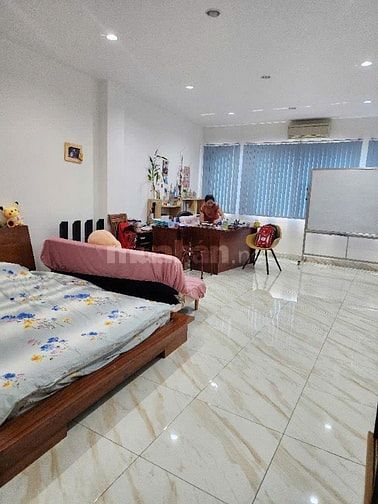 BÁN GẤP NHÀ 5TẦNG THU VỀ 900TR/NĂM NGON Ơ HƠN 16TỶ XÍU NGAY CỘNG HOA