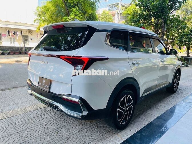 Kia Carens 2023 1.5G IVT - 63000 km