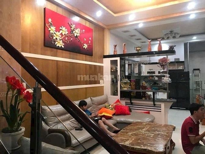 Bán nhà đường DC 11, Sơn Kỳ, Tân Phú: 4m X 20m, 2 lầu sân thượng 9,8tỷ