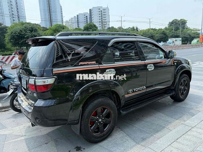 Toyota Fortuner 2010 tự động gd đẹp rẻ sẵn dùng