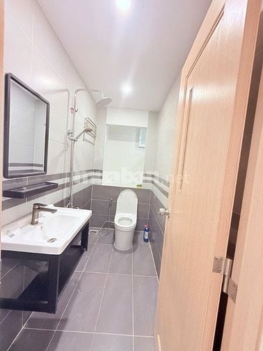 NHÀ ĐẸP- GIÁ RẺ - VÀO Ở NGAY - CÁCH ĐƯỜNG HUỲNH TẤN PHÁT 40m