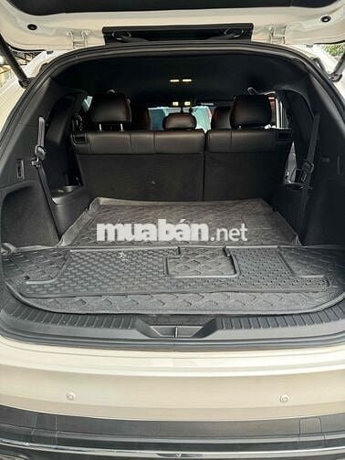 Mazda CX 8 2022 trắng chạy lướt 20.000km