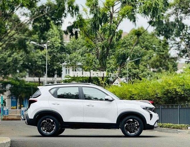 Kia Sonet 2025 Deluxe 1.5 AT