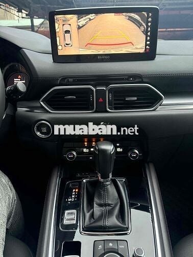 Mazda CX 8 2022 trắng chạy lướt 20.000km