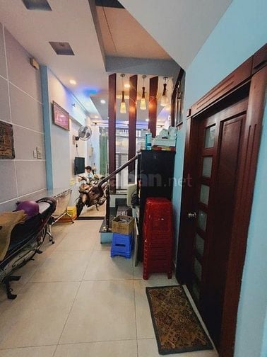  6ty950 nhà hẻm thẳng 4m P2Q8 thửa đất đẹp 4,7x12 trệt 2 lầu st HC đủ 