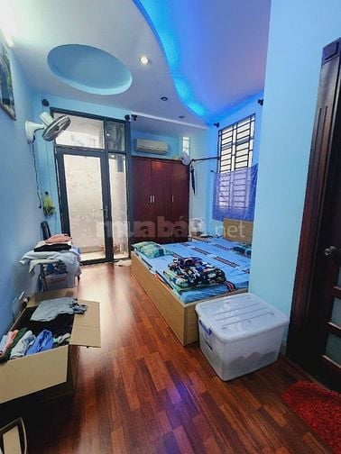  6ty950 nhà hẻm thẳng 4m P2Q8 thửa đất đẹp 4,7x12 trệt 2 lầu st HC đủ 