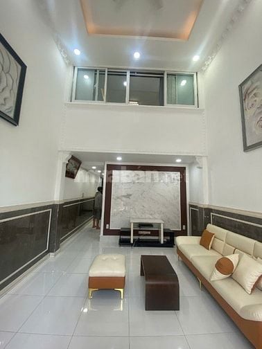 Bán nhà hẻm xe hơi thông, gần ngã tư Chợ Cầu Quận 12, 4x14, SHR, 5tỷ5 