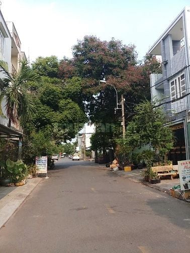 Bán Gấp nhà thuộc KDC Bình Hưng dt: 6m x 20m, 1 lầu