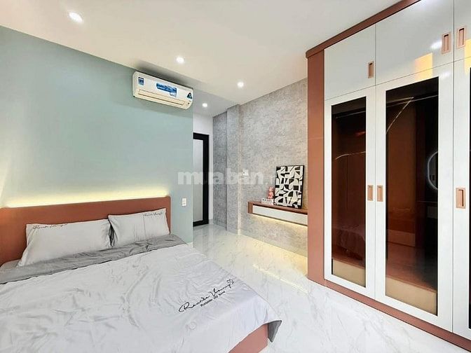Chủ xoay vốn bán gấp nhà hẻm 4m giá 3,48 tỷ. Hồ Thị Kỷ, P.1, Quận 10