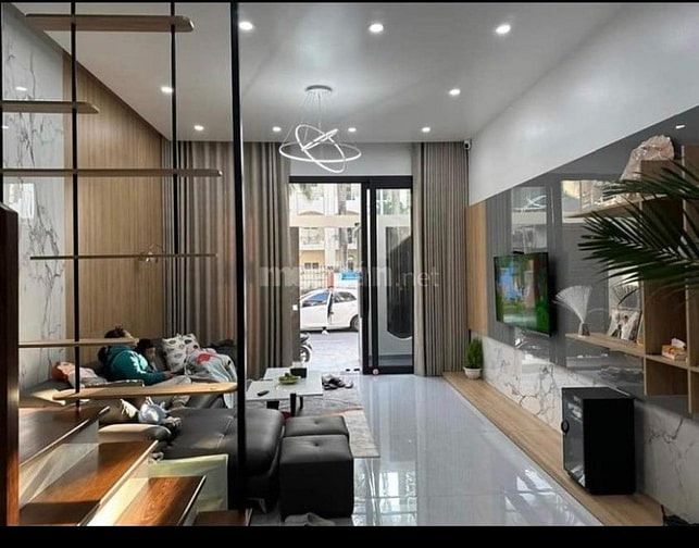 Nhà mặt tiền kinh doanh Trần Cao Vân, Q3. Gần hồ con rùa, Giá 4,21 tỷ
