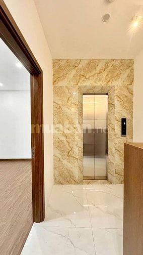 Nhà Đẹp Dòng Tiền, Đường Láng, Đống Đa 75 m, 7 tầng, mt 4.6m, 18.5 tỷ