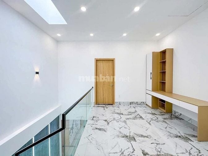 HOT HOT NHÀ PHỐ Q4 GIÁ CỰC TỐT|đường Xóm Chiếu P16 Q4|hẻm xe hơi|SHR