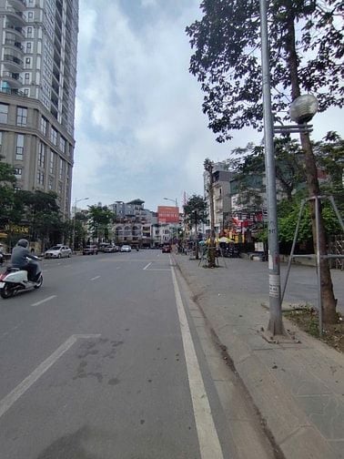 BÁN NHÀ PHỐ HUỲNH THÚC KHÁNG, 2 THOÁNG, 75M2 × 4 TẦNG, MT 4M, 46.5 TỶ