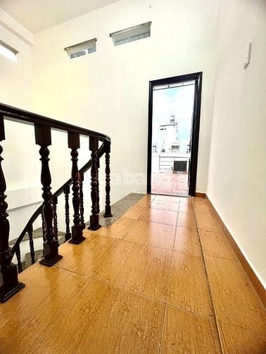bán nhà q12 3 tấm đúc 4x12 3phòng ngủ đường Lê Văn Khương giá 3.900tr 
