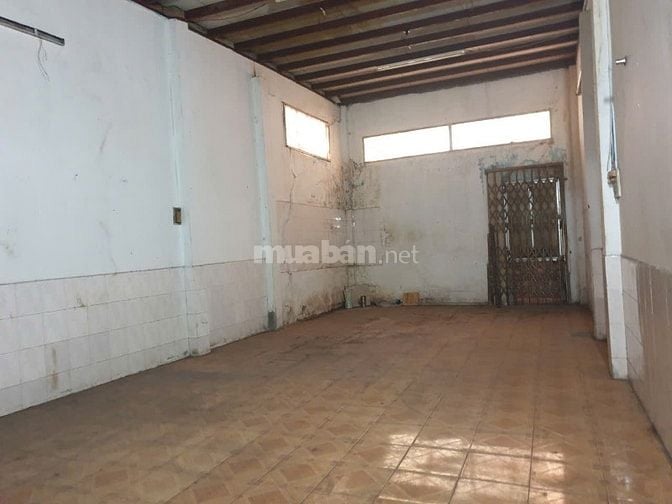 Bán nhà trung tâm Quận Tân Bình, mặt phố Lạc Long Quân, vị trí thoáng