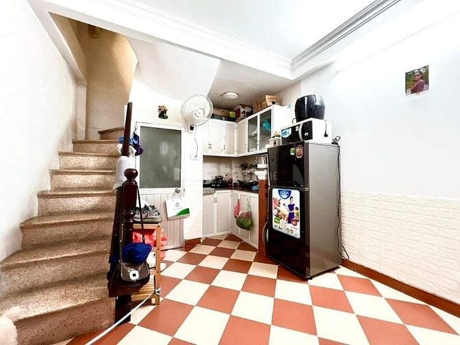 Chính chủ cho thuê nguyên căn Hoàng Hoa Thám 4Tx18m full đồ, giá 7,5tr