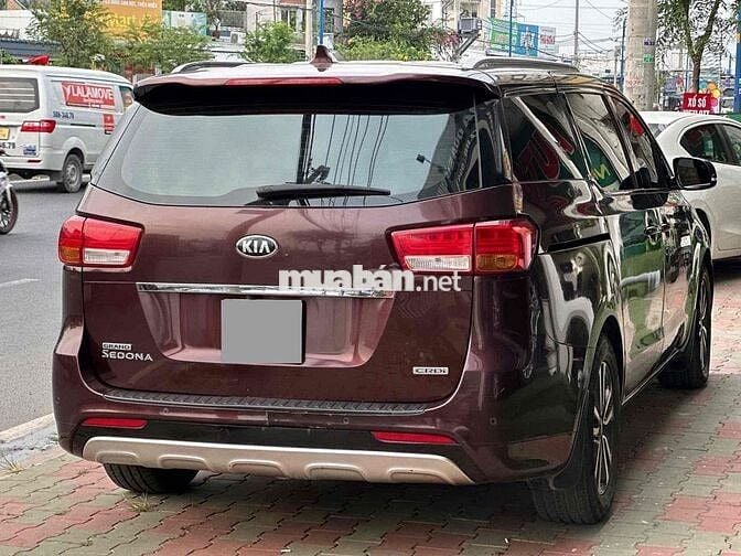 Kia Sedona 2018 2.2 DATH - 128000 km