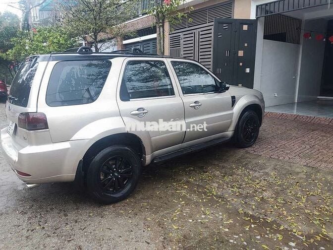 Ford Escape 2010 - 150000 km