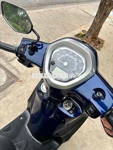 chân áo liền lạc