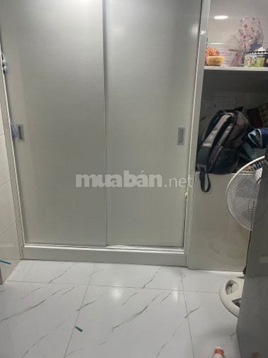 Pass lại phòng trọ sạch, đẹp, an toàn, khoá móng mắt. 