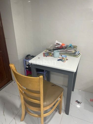 Pass lại phòng trọ sạch, đẹp, an toàn, khoá móng mắt. 