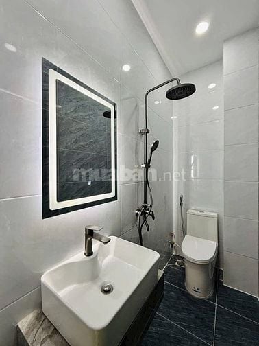 Bán nhà ở đường Trần Quốc Thảo, phường Võ Thị Sáu, quận 3, giá 2 tỷ 35