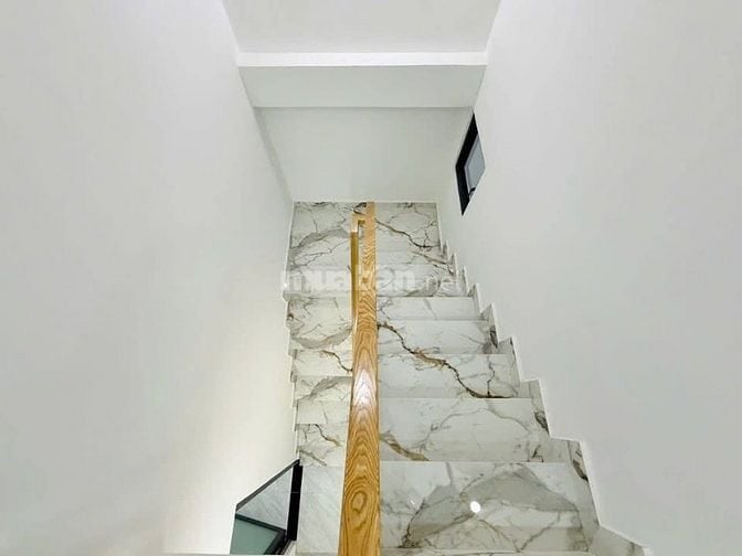 Bán nhà ở đường Trần Quốc Thảo, phường Võ Thị Sáu, quận 3, giá 2 tỷ 35