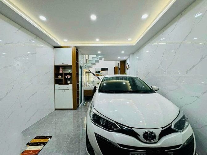 Bán gấp nhà đường  Hùng Vương, P9,Q5. Giá 14.5 tỷ - DT 60m2