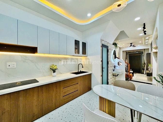 GIÀ ĐÌNH KẸT TIỀN CẦN BÁN GẤP NHÀ Đ HƯNG PHÚ, QUẬN 8, DT 40m2, GIÁ TỐT