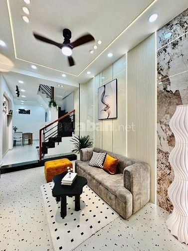 GIÀ ĐÌNH KẸT TIỀN CẦN BÁN GẤP NHÀ Đ HƯNG PHÚ, QUẬN 8, DT 40m2, GIÁ TỐT