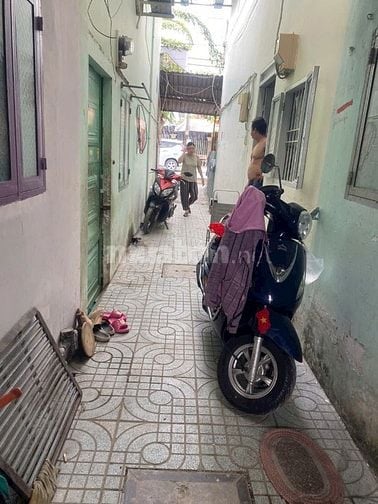 Cho thuê nhà trọ tầng trệt có gác k cọc 