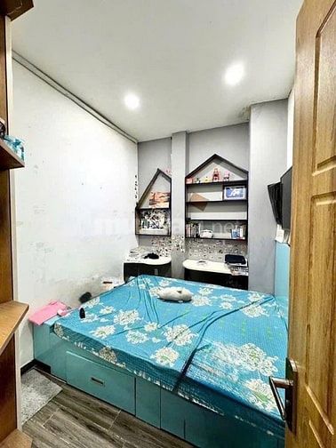 NHÀ Ở NGAY  Kỳ Đồng nhà 1T2L liền kề trường đh sự phạm HCM, dt: 68m2