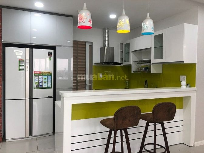 Bán căn hộ cao cấp Phú Nhuận – 120m², 3PN, full nội thất, tầng cao