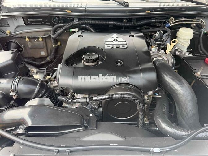 Triton 2.5GLS 4x4 6/2014 tự động, 2cầu nhập Thái.